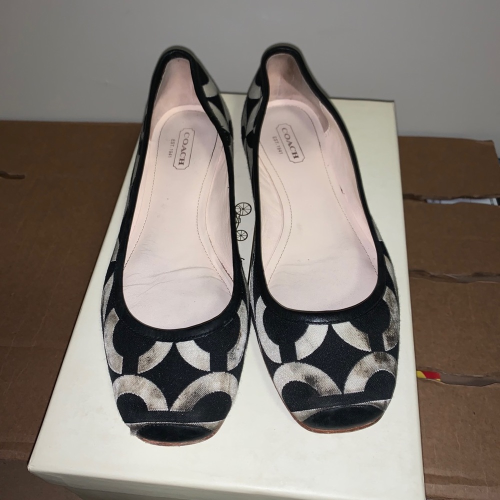 Coach flats